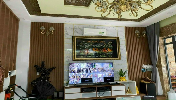 Nhà đẹp long lanh, xây dựng nhiều tâm huyết  Nhà riêng 93 Hoàng Văn Thái chính chủ cần bán -Sổ đỏ CC